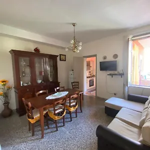 https://casa-vacanza-santa-teresa-di-riva.sicilyhotelsitaly.net