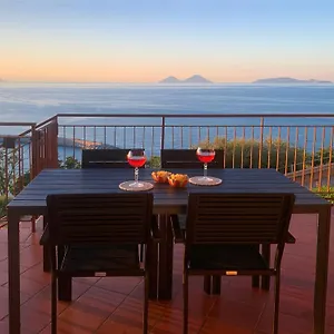 https://casa-con-terrazza-e-vista-mozzafiato.sicilyhotelsitaly.net